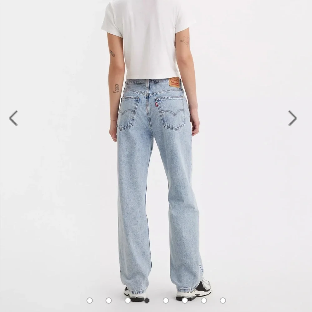 Levi Strauss Light Blue Women's Straight Leg Jeans - Picture 5 of 6